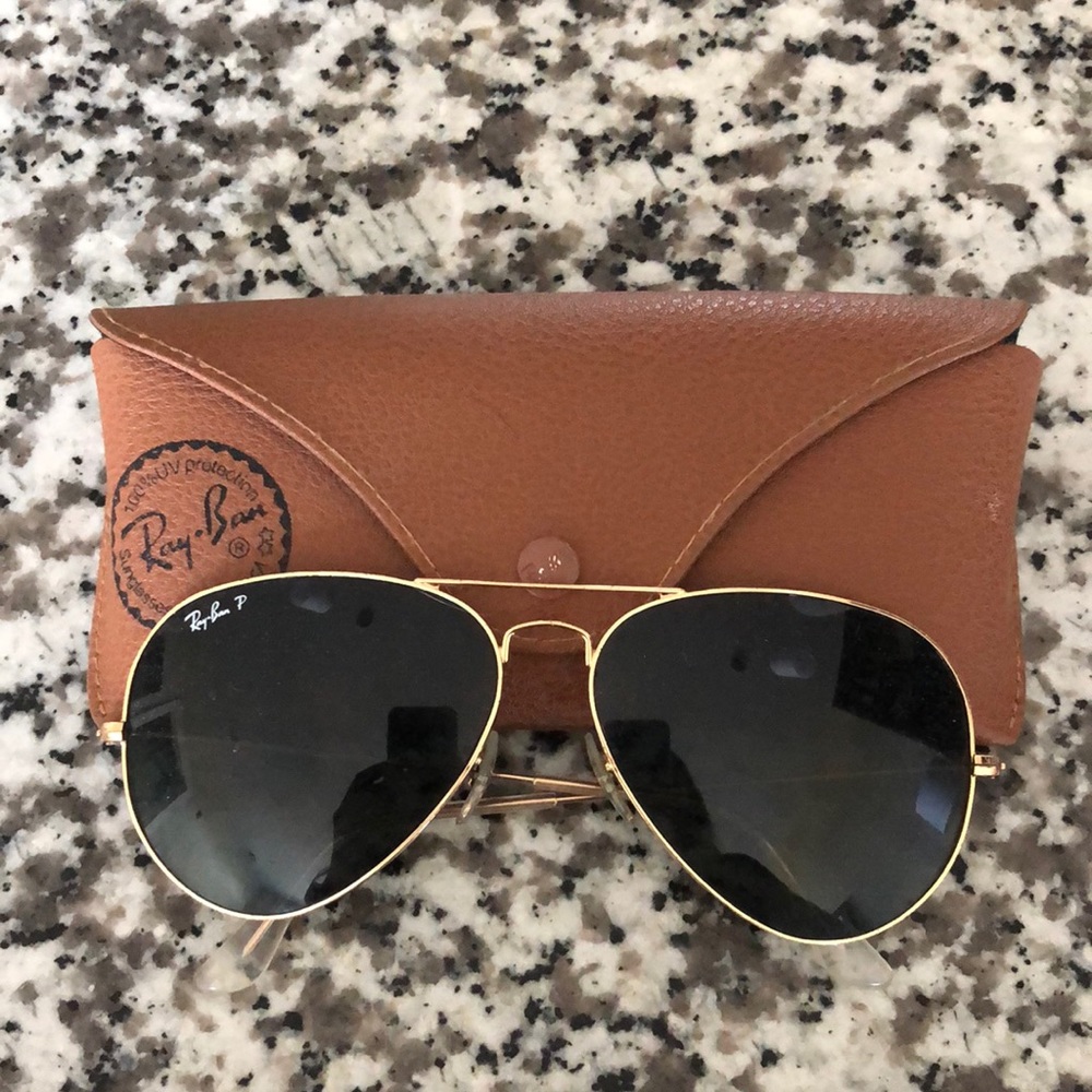 Polarized Black & Gold Ray-Ban Aviator Sunglasses